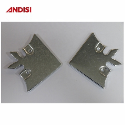Não padrão 3mm Fish Shape Zinc Plated Steel Metal Bracket com conector de buraco Flat Cabinet Corner Brace