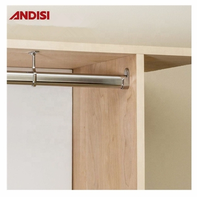 Rodas de ferro pendente de tubo oval de aço cromado duro para guarda-roupa de design moderno